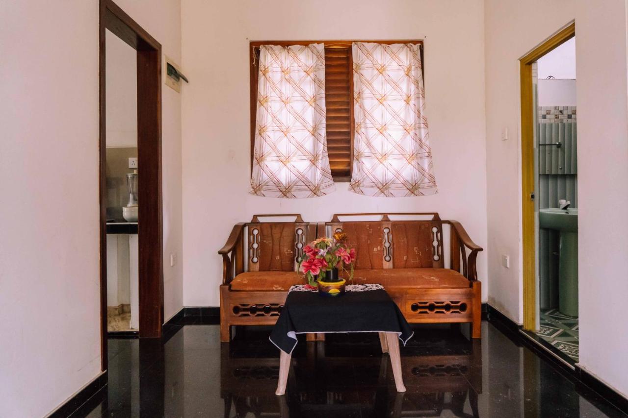 Thilak House Villa Hikkaduwa Exteriör bild